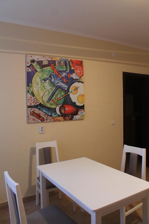 Apartament Belyaeva 5 Mukaczewo Zewnętrze zdjęcie