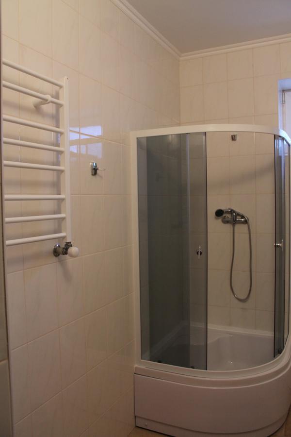 Apartament Belyaeva 5 Mukaczewo Zewnętrze zdjęcie