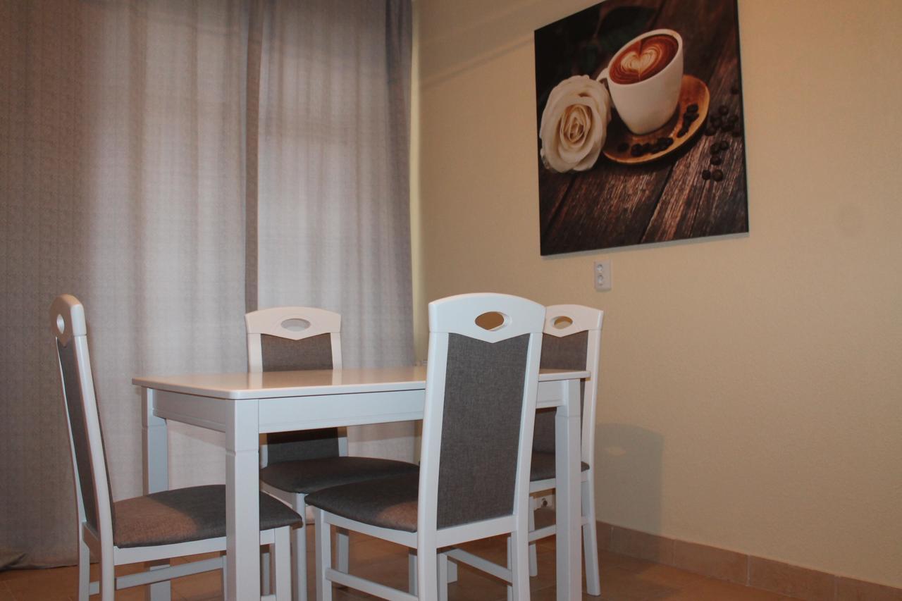 Apartament Belyaeva 5 Mukaczewo Zewnętrze zdjęcie