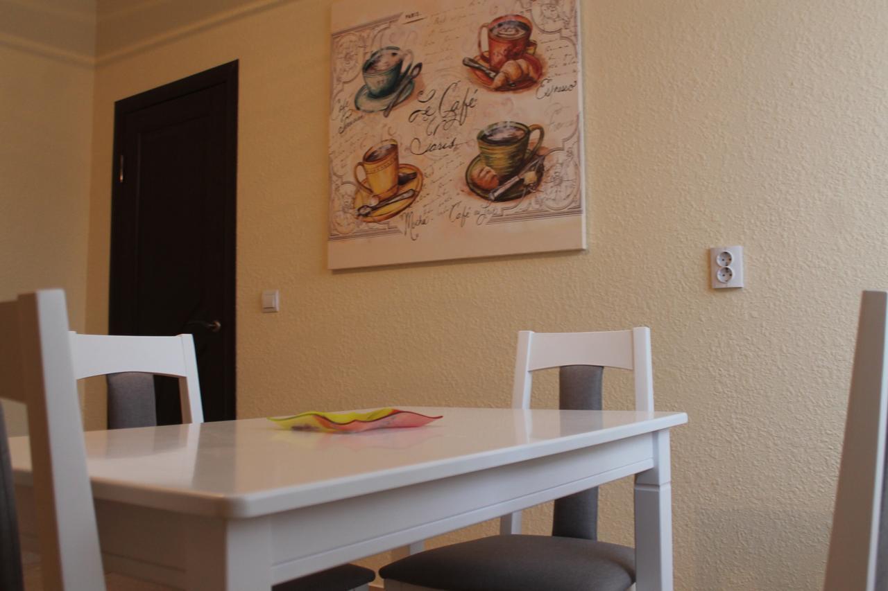 Apartament Belyaeva 5 Mukaczewo Zewnętrze zdjęcie
