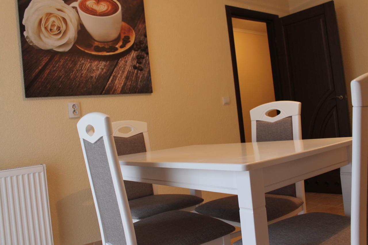 Apartament Belyaeva 5 Mukaczewo Zewnętrze zdjęcie