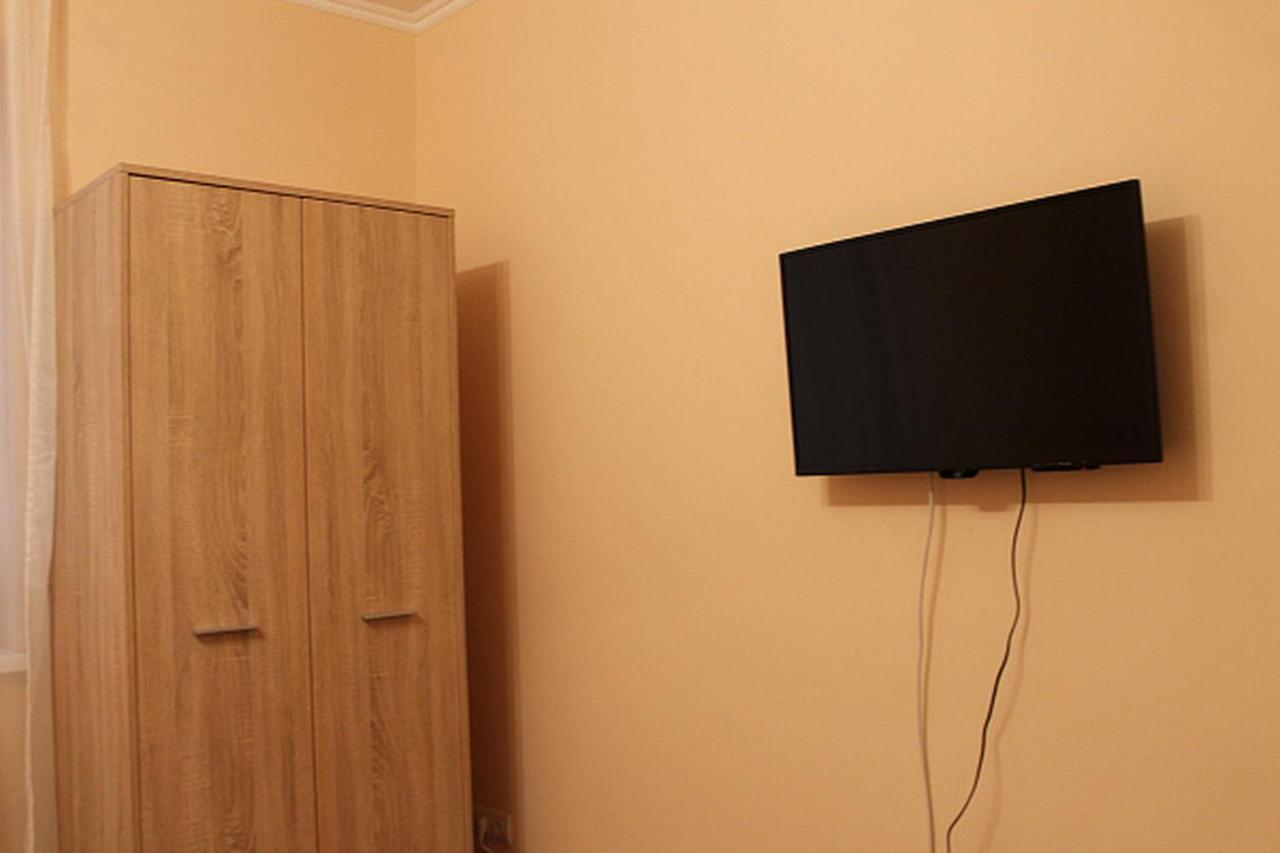 Apartament Belyaeva 5 Mukaczewo Zewnętrze zdjęcie